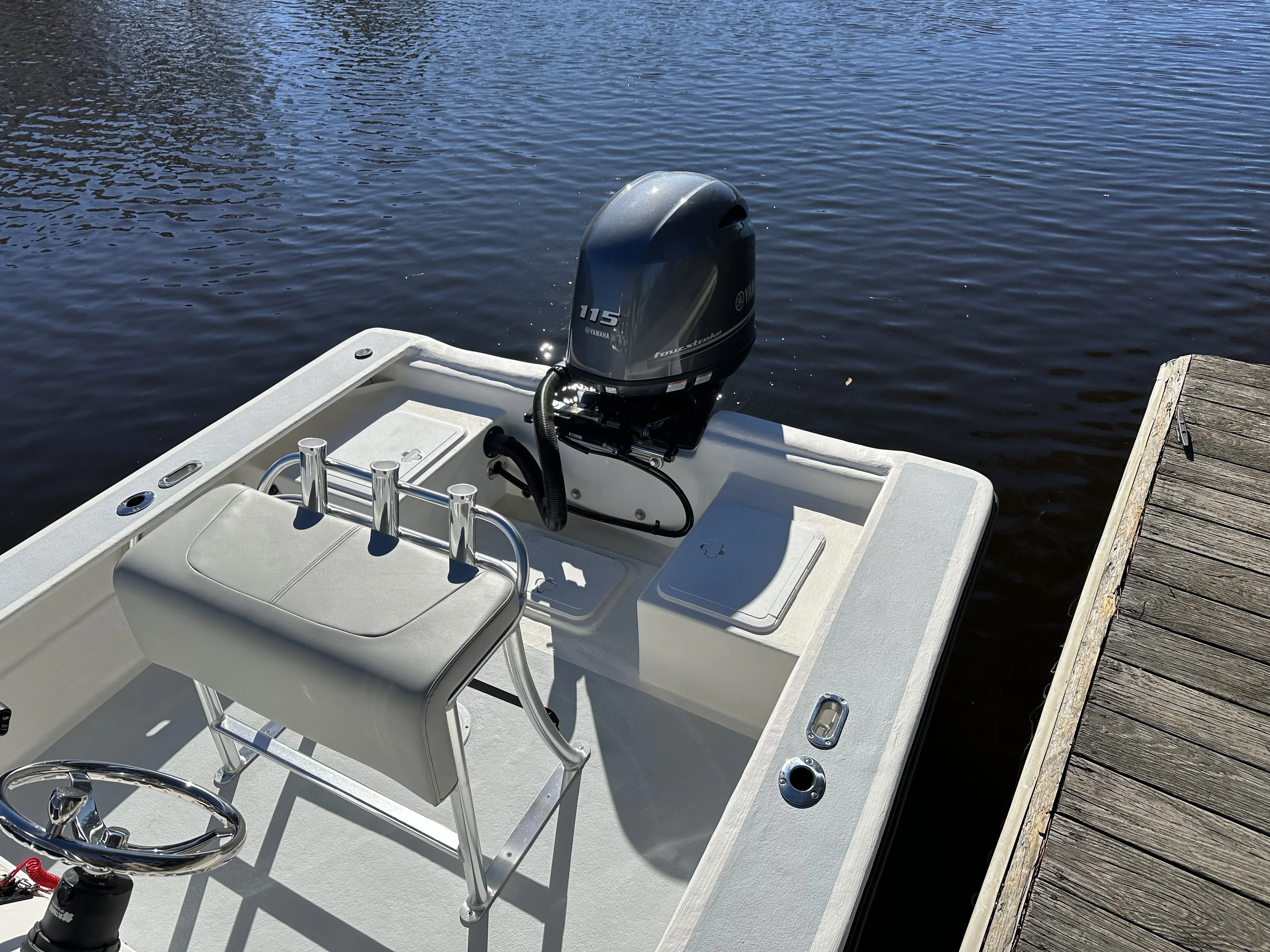 19 Hancock Skiff interior