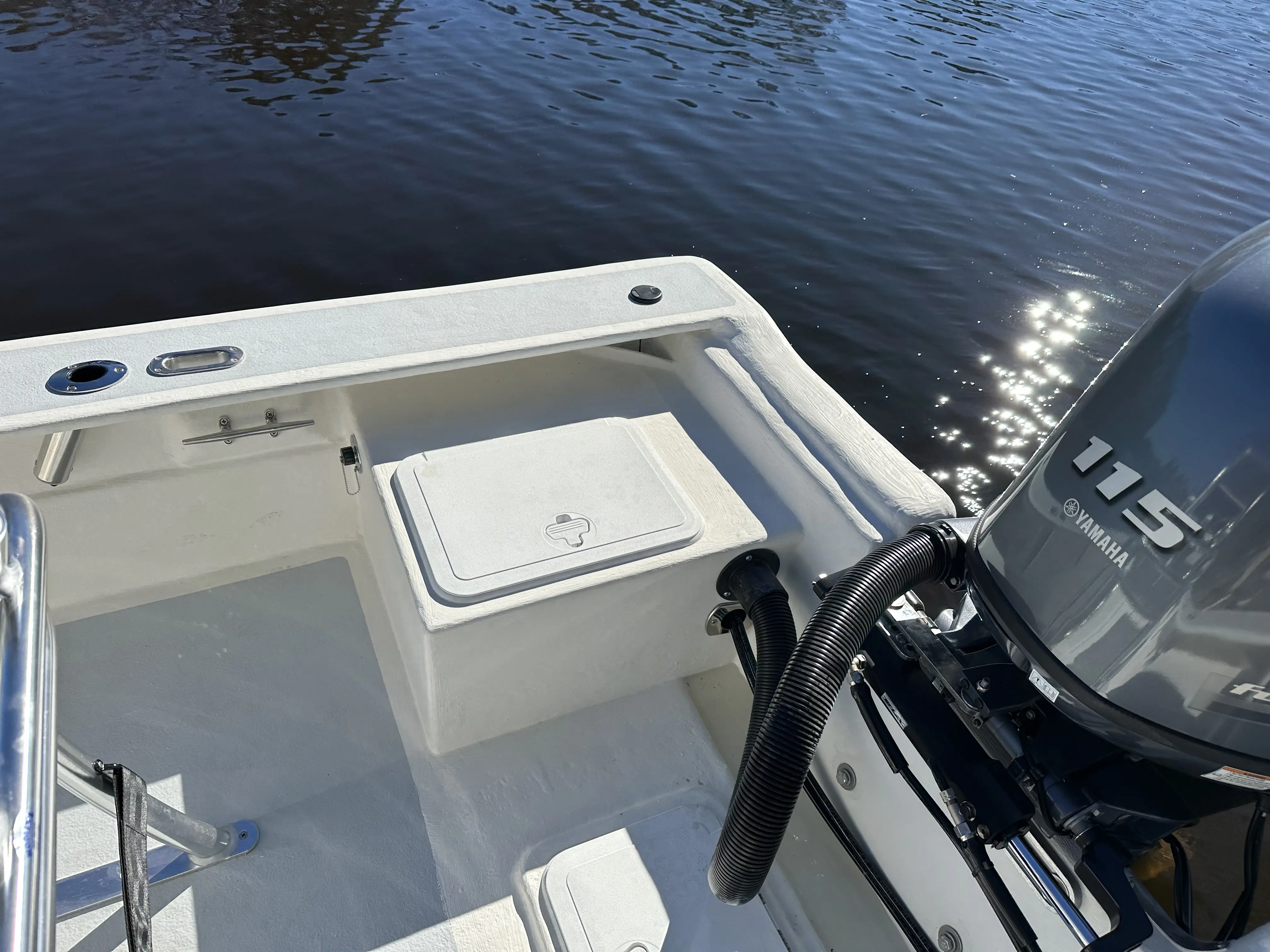 19 Hancock Skiff interior