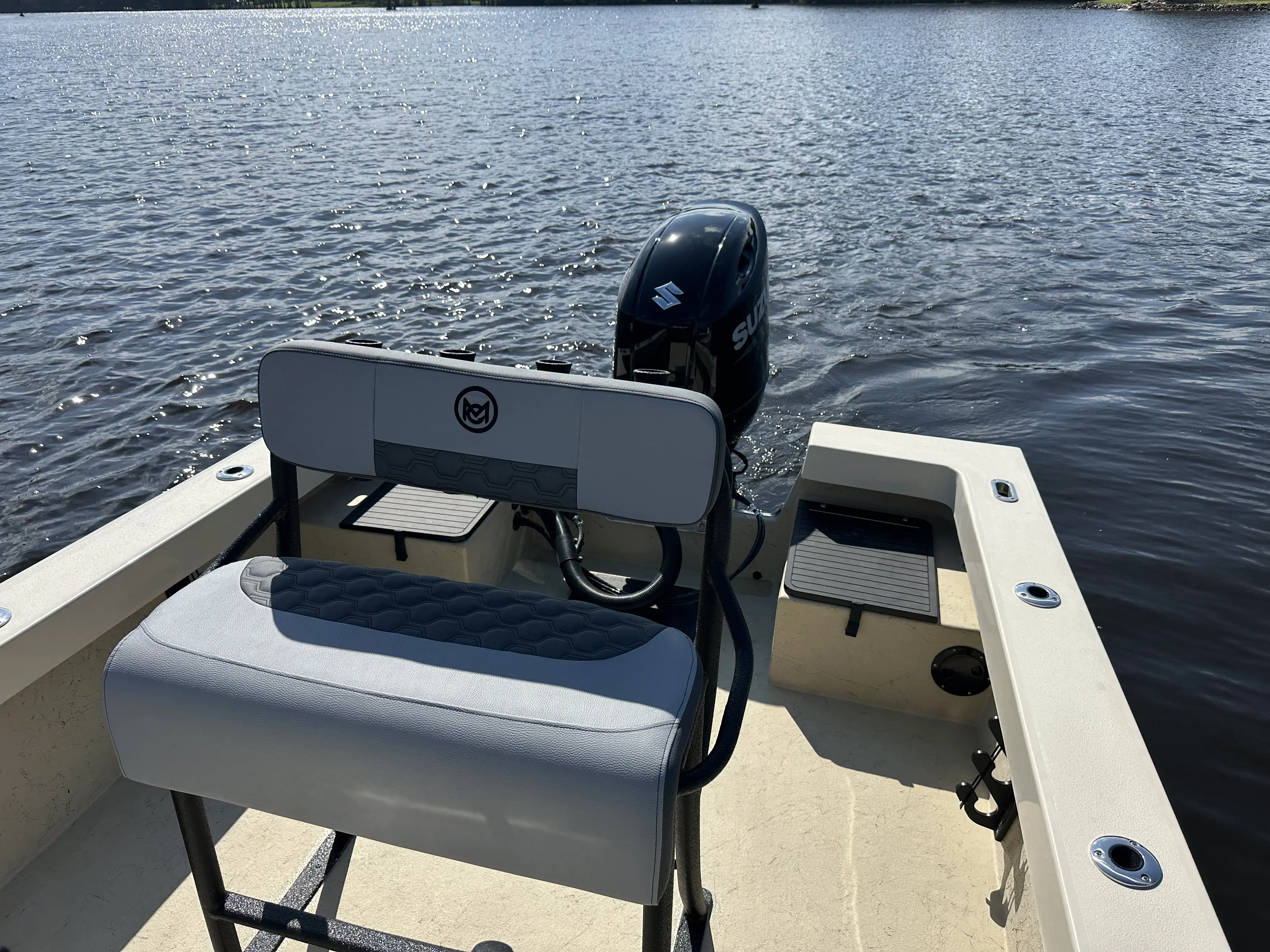 20 Cape Classic interior