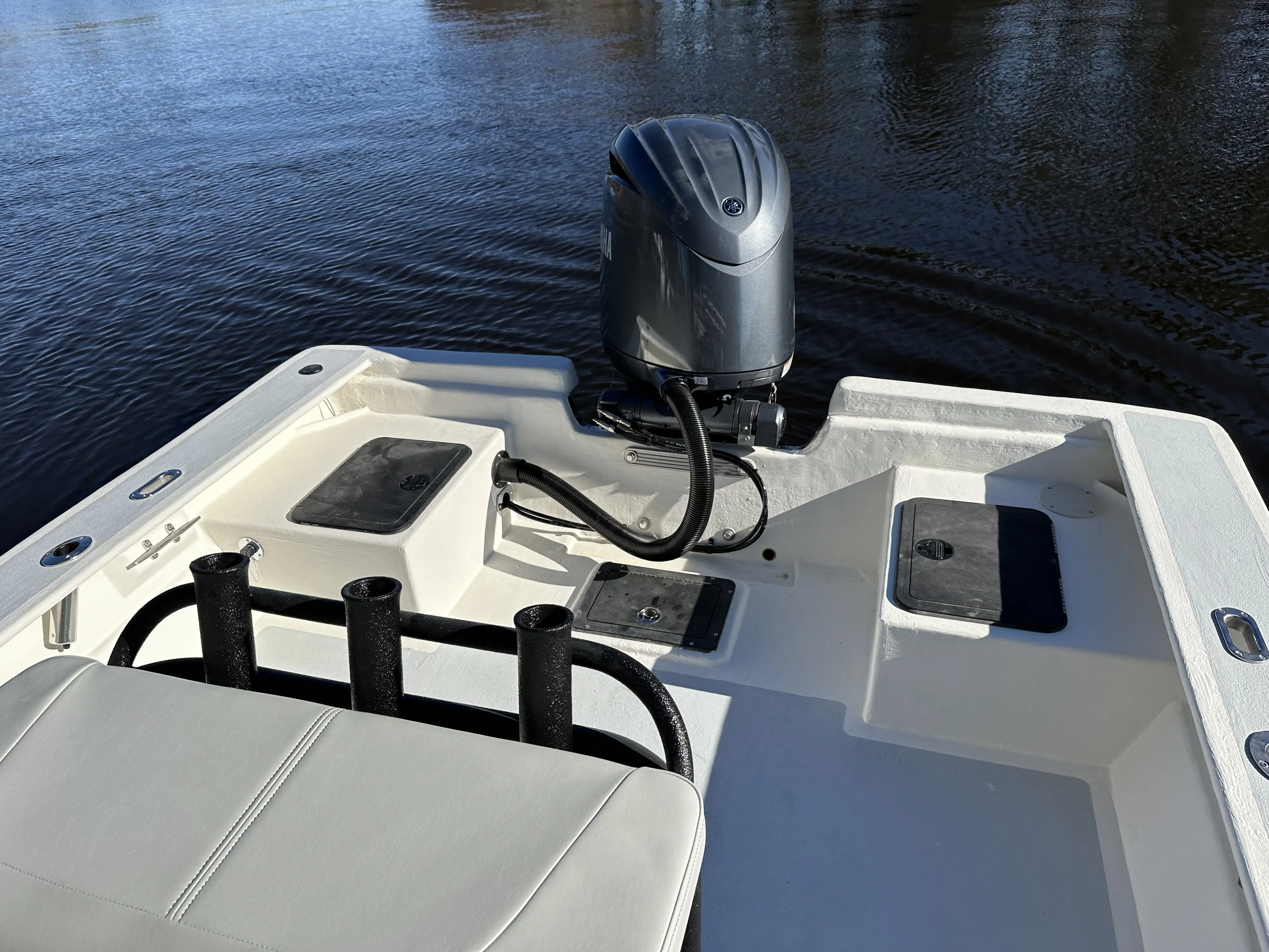 22 Hancock Skiff interior