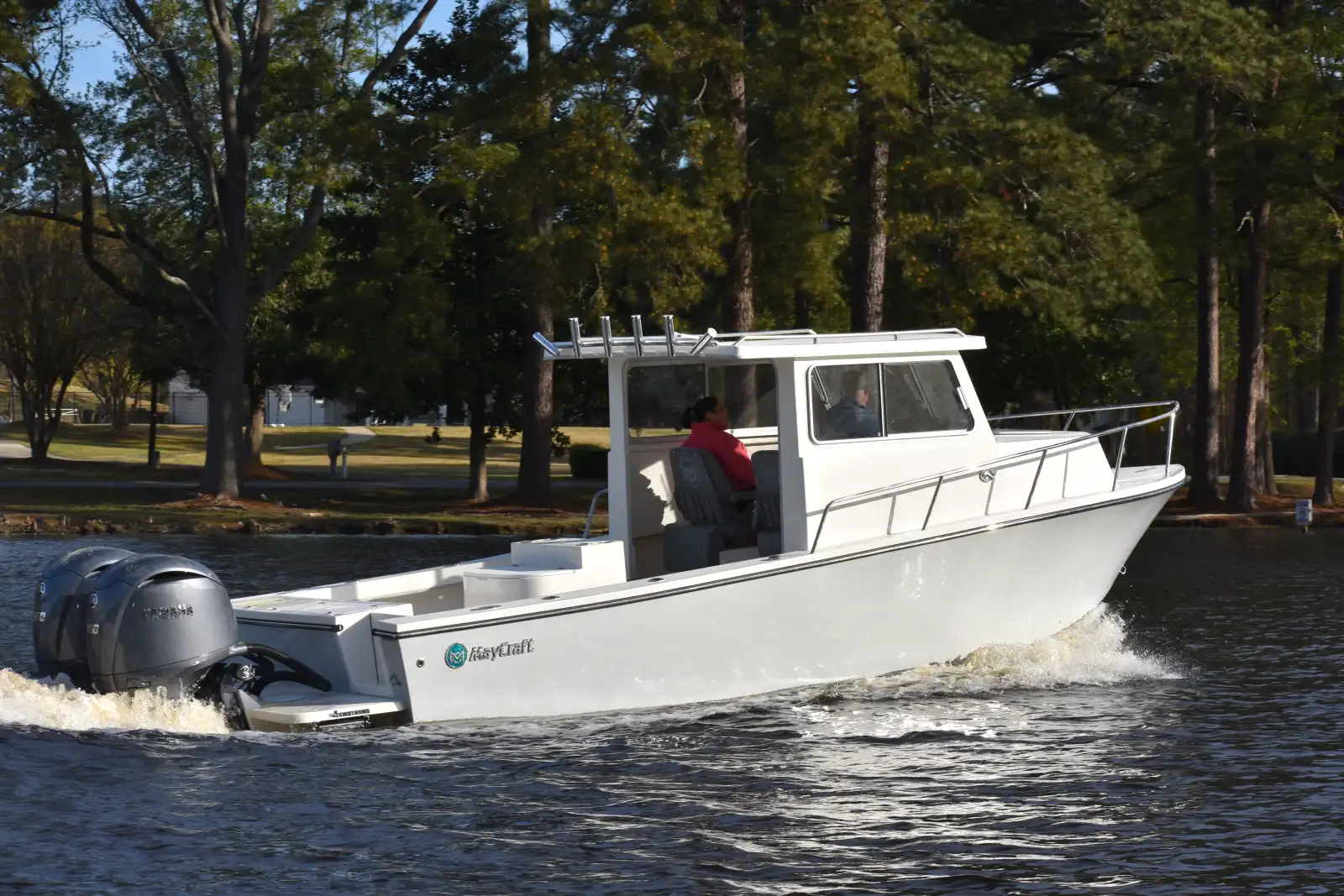 245 Cabin XL exterior