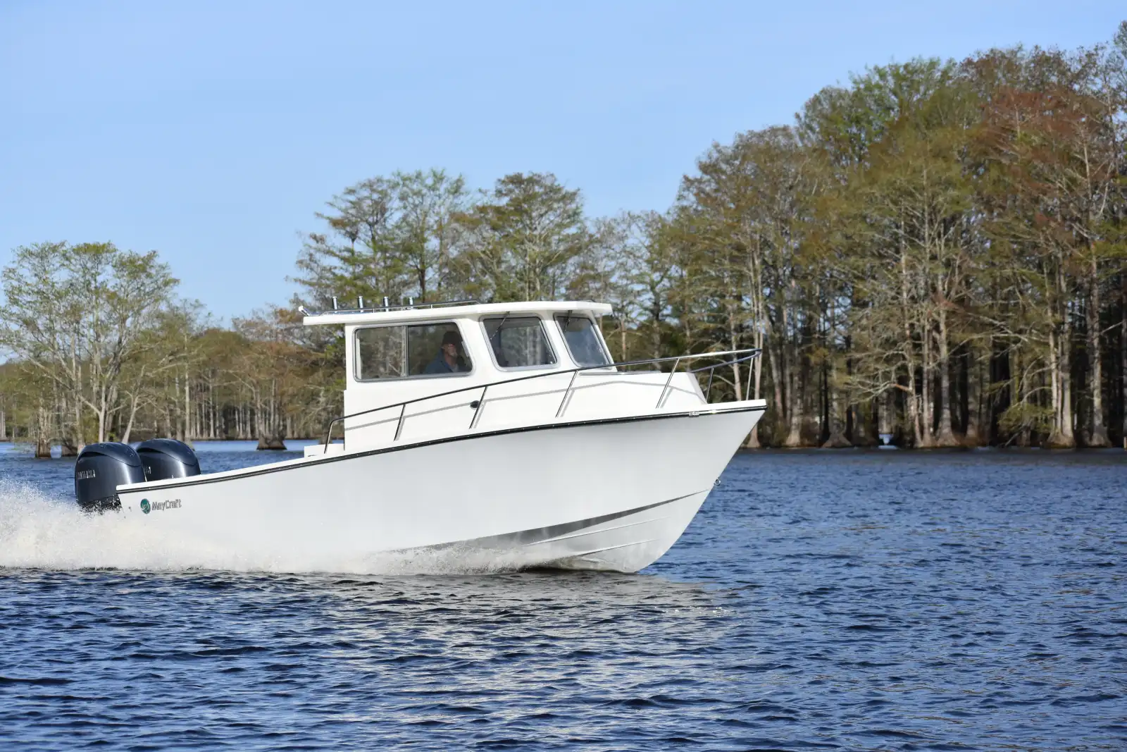 245 Cabin XL exterior