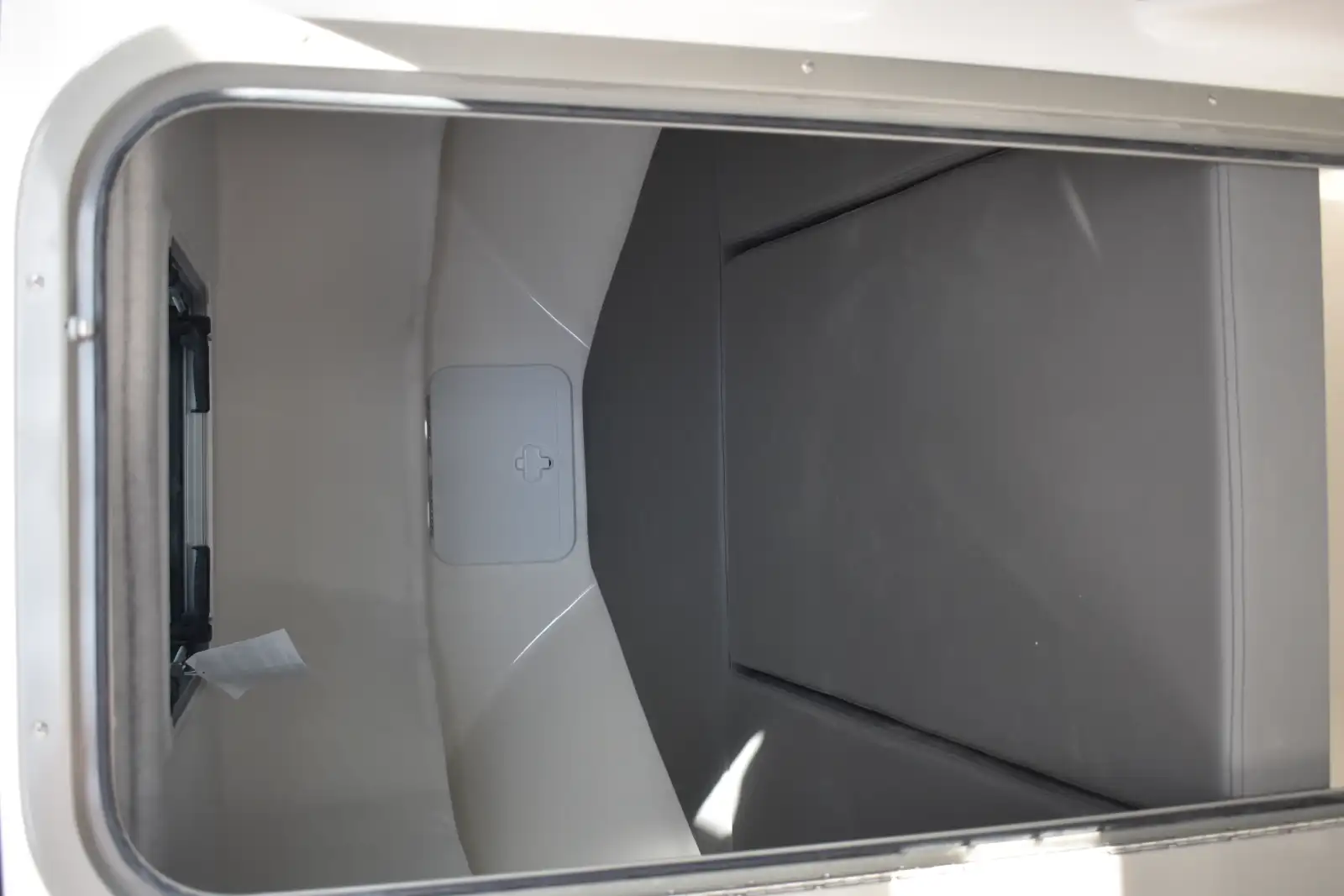 245 Cabin XL interior