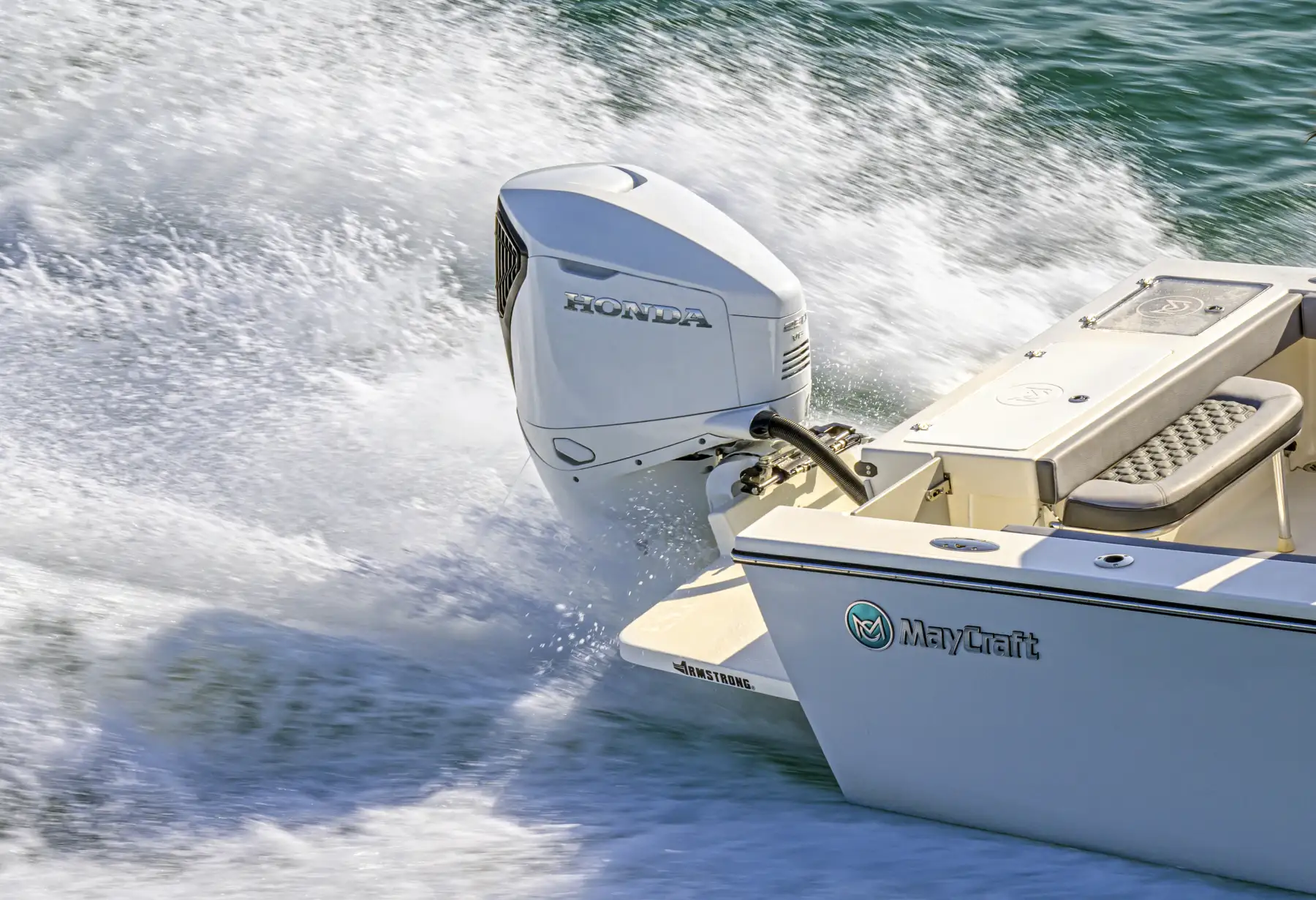 245 Offshore CC exterior