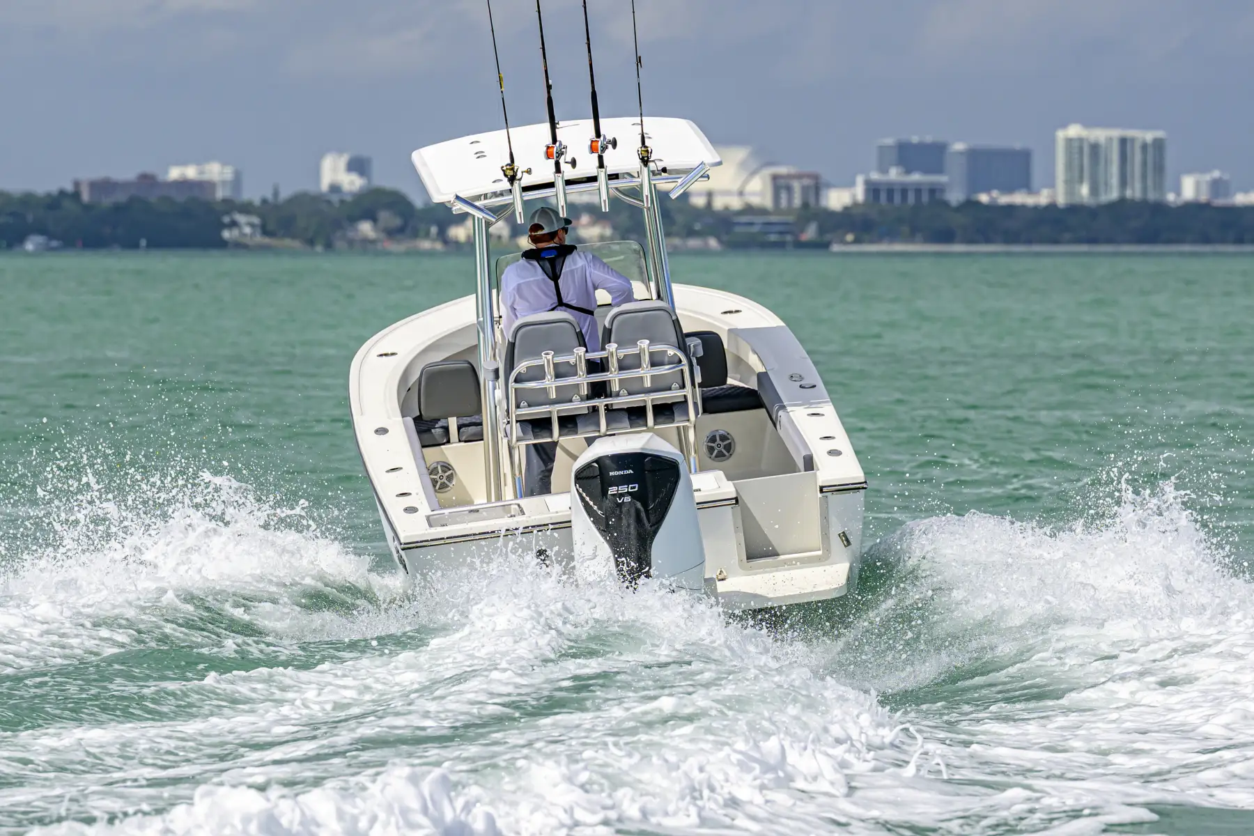 245 Offshore CC exterior