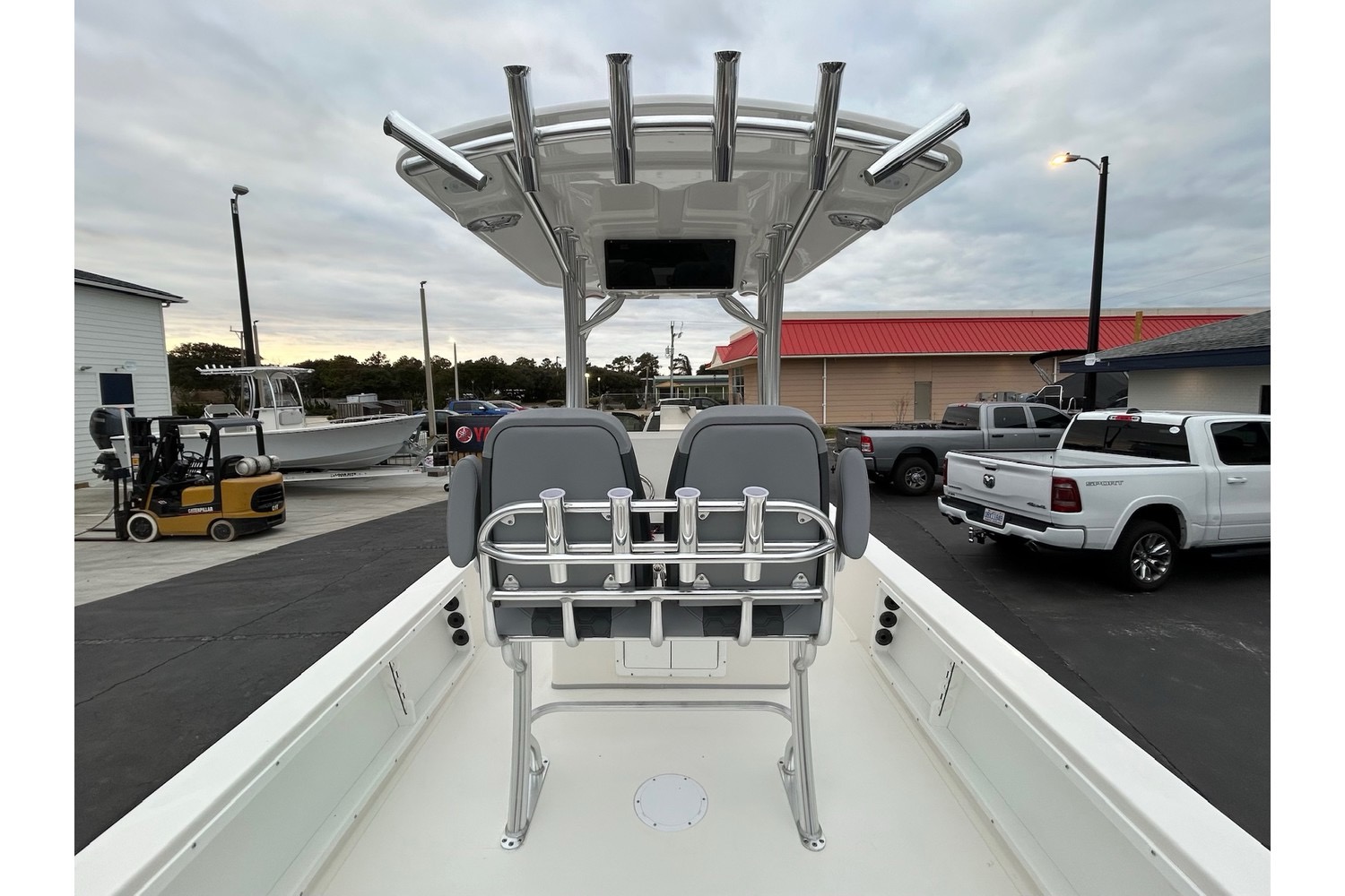 260 Bay Boat interior